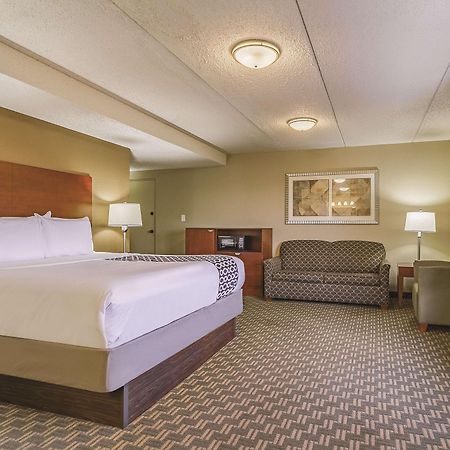 La Quinta By Wyndham Cleveland Airport West Hotel North Olmsted Eksteriør billede