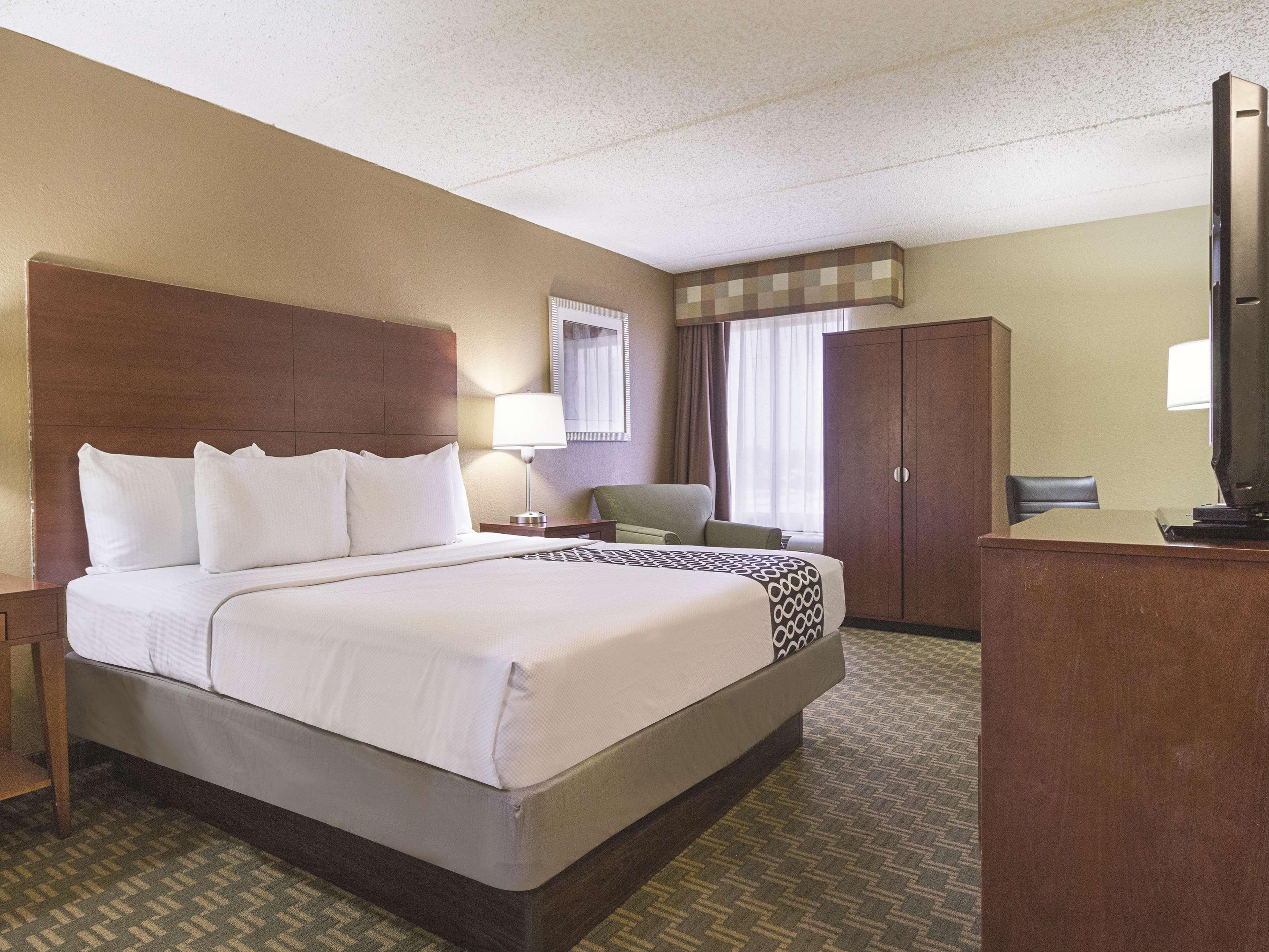 La Quinta By Wyndham Cleveland Airport West Hotel North Olmsted Eksteriør billede