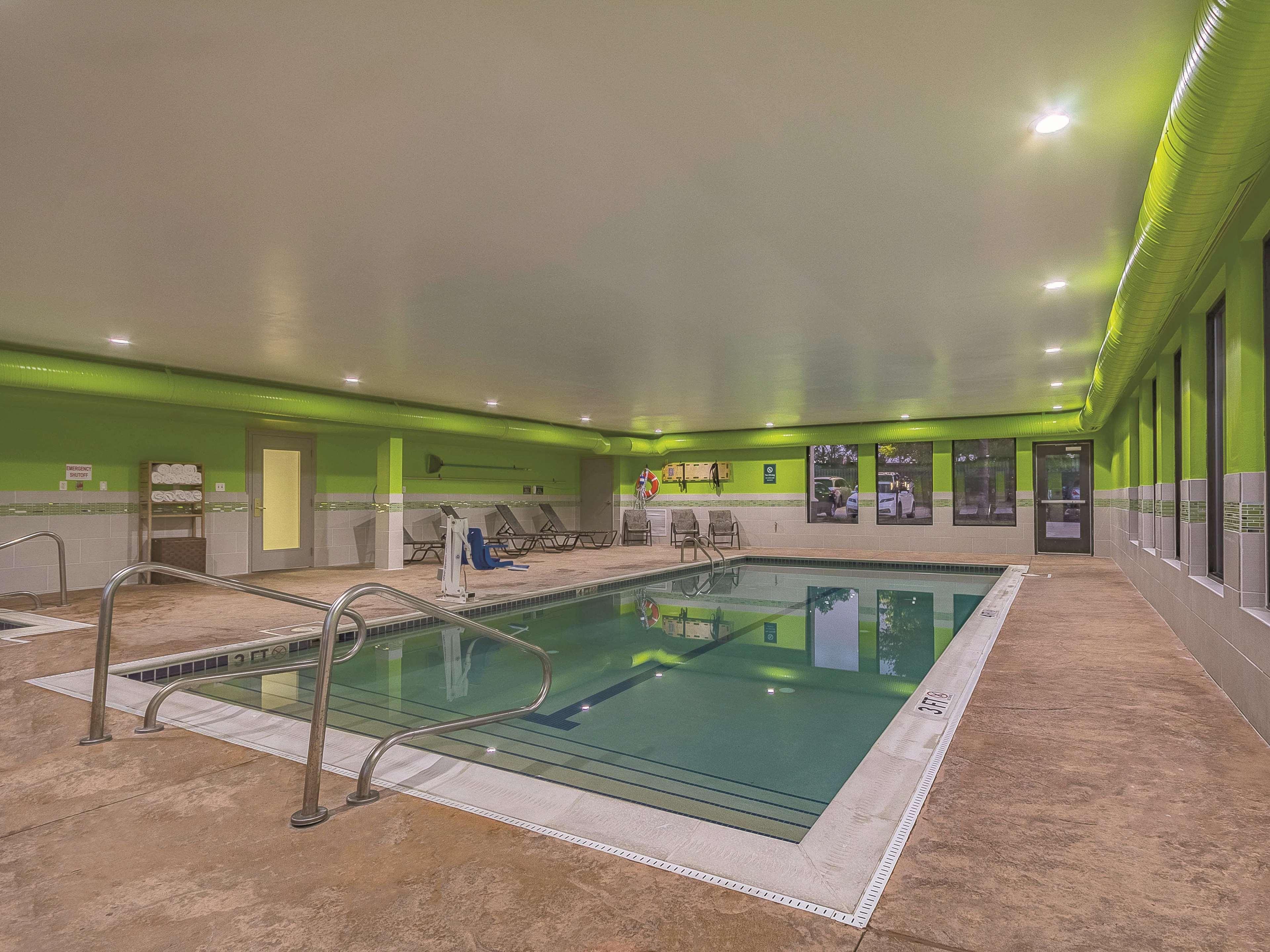 La Quinta By Wyndham Cleveland Airport West Hotel North Olmsted Eksteriør billede