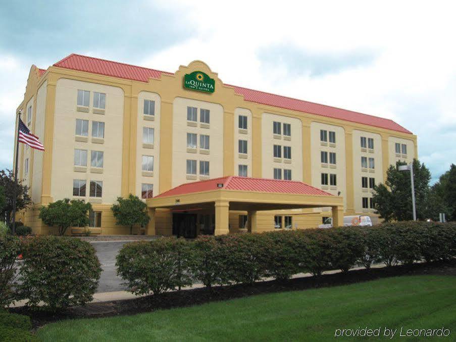 La Quinta By Wyndham Cleveland Airport West Hotel North Olmsted Eksteriør billede