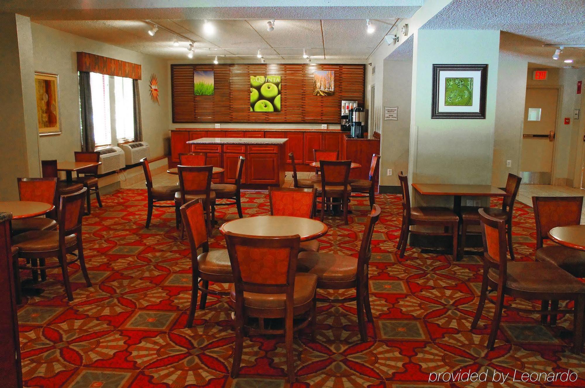 La Quinta By Wyndham Cleveland Airport West Hotel North Olmsted Eksteriør billede