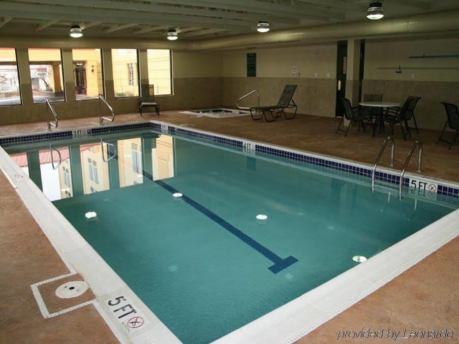 La Quinta By Wyndham Cleveland Airport West Hotel North Olmsted Eksteriør billede